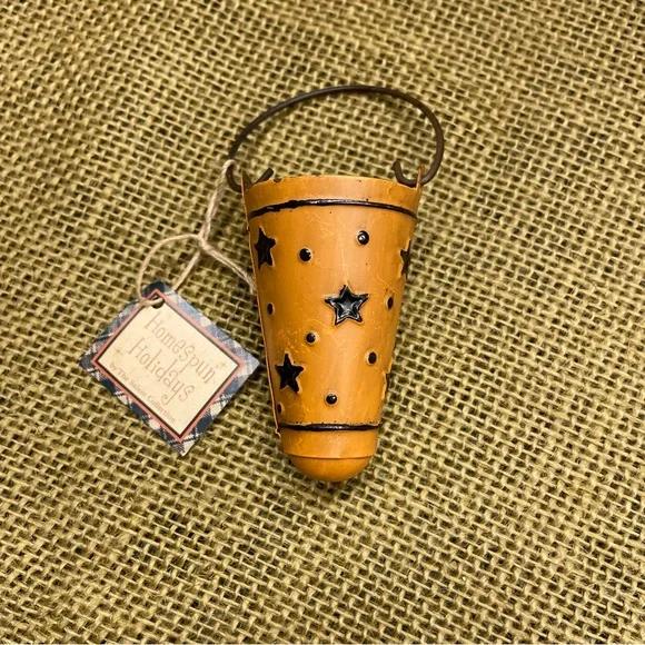 🎃 Halloween Party Favors, Set of 12, metal with handle, can hold treat. - Picture 6 of 10